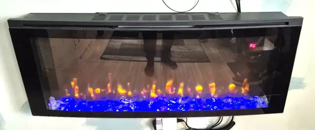 48' CLASSICFLAME ELECTRIC FIREPLACE – CURVED GLASS – REMOTE MINT