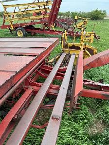 New Holland 1033 Stackliner Bale Wagon - Photo 4