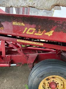 New Holland 1034 Stackliner Bale Wagon - Photo 2