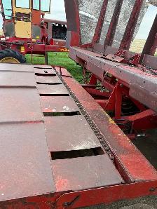 New Holland 1034 Stackliner Bale Wagon - Photo 6