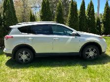 2017 LimitedToyota RAVA