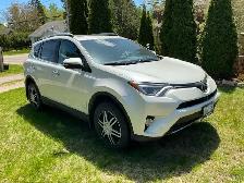 2017 LimitedToyota RAVA - Photo 2