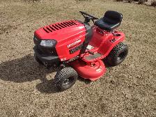 Tracteur a gazon CRAFTMAN 17.5hp 42'' de coupe servie environ 20