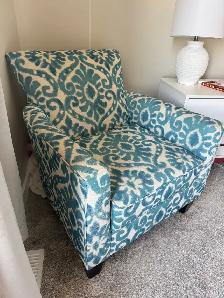 Accent Chairs x 2 - Photo 2