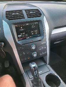 2012 Ford Explorer XLT - 7 Passenger - Photo 9