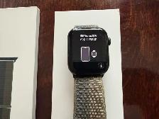 Apple Watch Series 7 Cellular - Photo 2