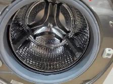 LIKE NEW! Samsung 27' Stainless Steel Front-Load Washer - Photo 3