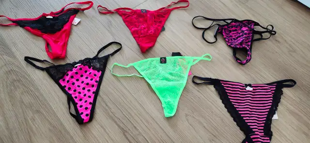 Brand NEW La Senza XL Gstrings/ Thongs