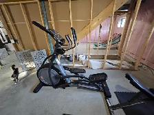 NORDIC TRACK HIGH QUALITY ELLIPTICAL