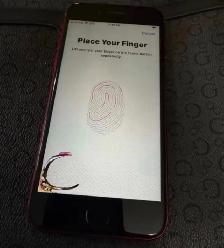 Product Red Apple iPhone - Photo 4