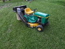 I have a John Deere lawn tractor for sale - Photo 2