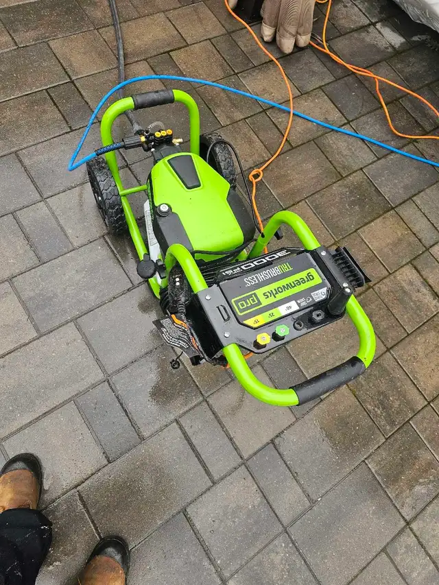 Greenworks Pro 3000 PSI pressure washer NEW