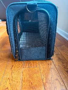 Pet Travel Carrier - Photo 3