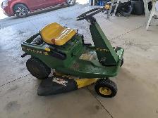 John Deere RX75 Riding mower. - Photo 2