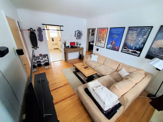 Large spacious bright 3 1/2 and 4 1/2 apt. in Sainte-Anne