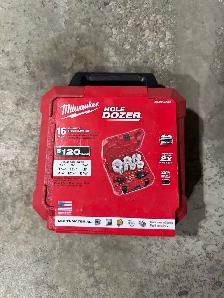 NEVER USED - Milwaukee Electric - Hole Dozer KIT - 16PC
