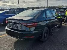 2019 Volkswagen Jetta Highline l Manual l 6Spd l 1.4L l 4Cyl l G - Photo 3