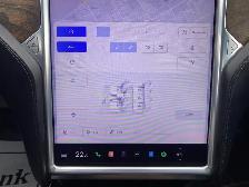 2017 Tesla Model S - Photo 23