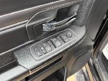 2021 Ram 1500 Classic Crew Cab 4x4 SLT 5.7L - Rebuilt Title - Photo 16