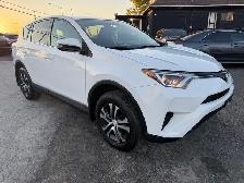 2016 Toyota RAV4 LE - Photo 3