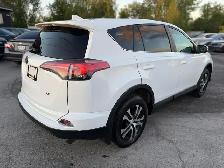 2016 Toyota RAV4 LE - Photo 6