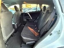 2016 Toyota RAV4 LE - Photo 8