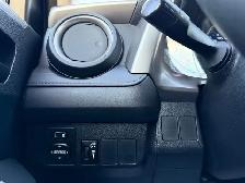 2016 Toyota RAV4 LE - Photo 18