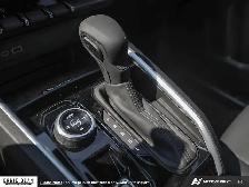 2026 Chevrolet Colorado Trail Boss TECHNOLOGY PKG // CONVENIE... - Photo 17