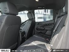 2026 Chevrolet Colorado Trail Boss TECHNOLOGY PKG // CONVENIE... - Photo 21
