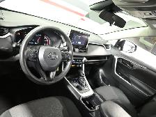 2023 Toyota RAV4 LE No Accident Radar Cruise Lane Assist Blind S - Photo 10
