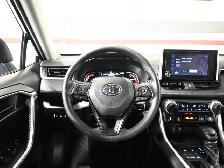 2023 Toyota RAV4 LE No Accident Radar Cruise Lane Assist Blind S - Photo 12