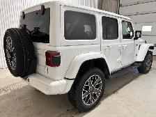 Jeep Wrangler 4xe Unlimited High Altitude 4x4 2022 à vendre - Photo 5