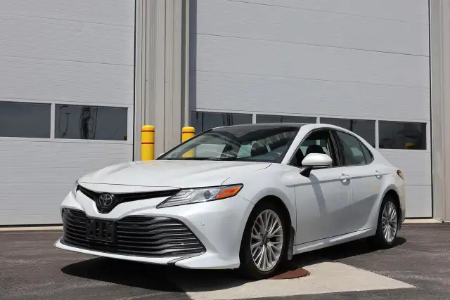 2018 Toyota Camry XLE - LEATHER|PANOROOF|CAMERA|NAVIGATION
