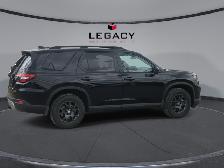 2025 Honda Pilot TrailSport - Low Mileage - Photo 9