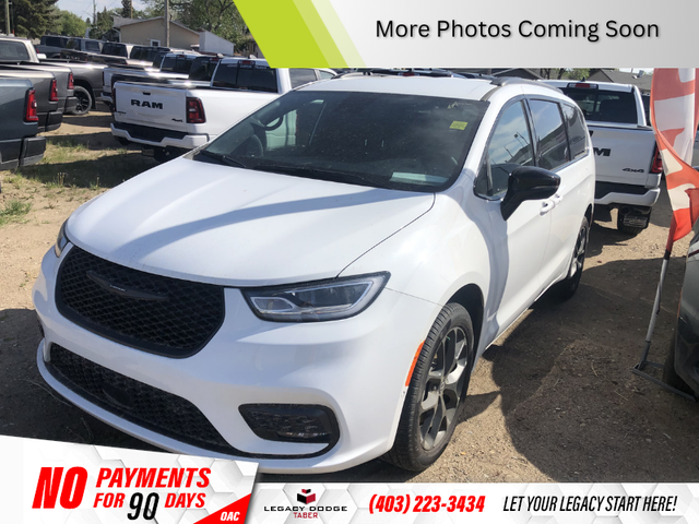 2026 Chrysler Pacifica Select AWD - $370 B/W