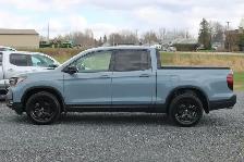 2025 Honda Ridgeline Black Edition (AWD) - Photo 3
