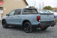 2025 Honda Ridgeline Black Edition (AWD) - Photo 4
