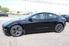 2022 Tesla Model 3 - Photo 3
