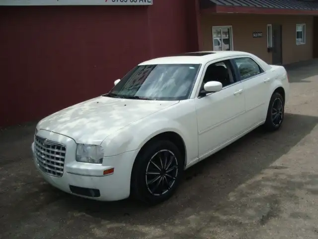 2007 Chrysler 300 SEDAN