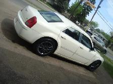 2007 Chrysler 300 SEDAN - Photo 3
