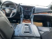 2017 Cadillac Escalade Luxury - Photo 16