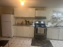 one bedroom big basement to share - Photo 2