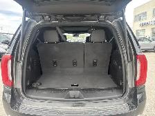 2024 GMC Yukon SLT - Photo 8