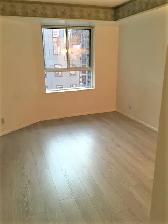 Downtown Toronto Bay & College/Gerrard Condo  Super facilities - Photo 3