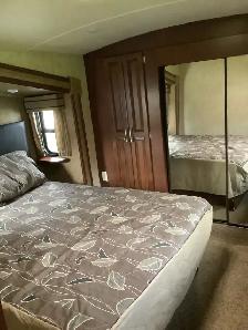 2014 Cedar Creek Silverback Couples 5th Wheel for Sale - Photo 7