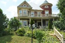 Grand Country Ancestral House for Sale