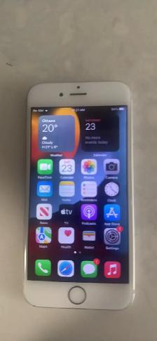 Silver 64GB iPhone 6s FOR SALE!