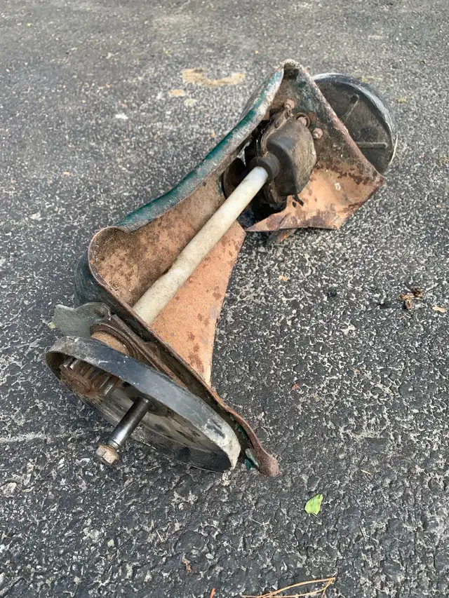 craftsman’s lawnmower front drive gear/ works perfect