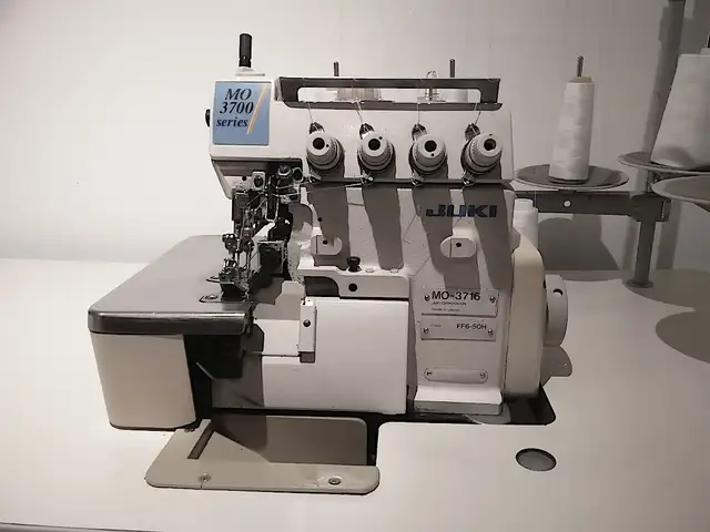 Serger Juki 3716, used, servo motor , made in Japan 5-threads