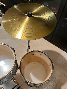 Drum set - Excellent Condition! - Photo 9